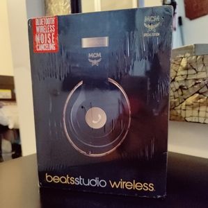 MCM Beats Studio Wireless